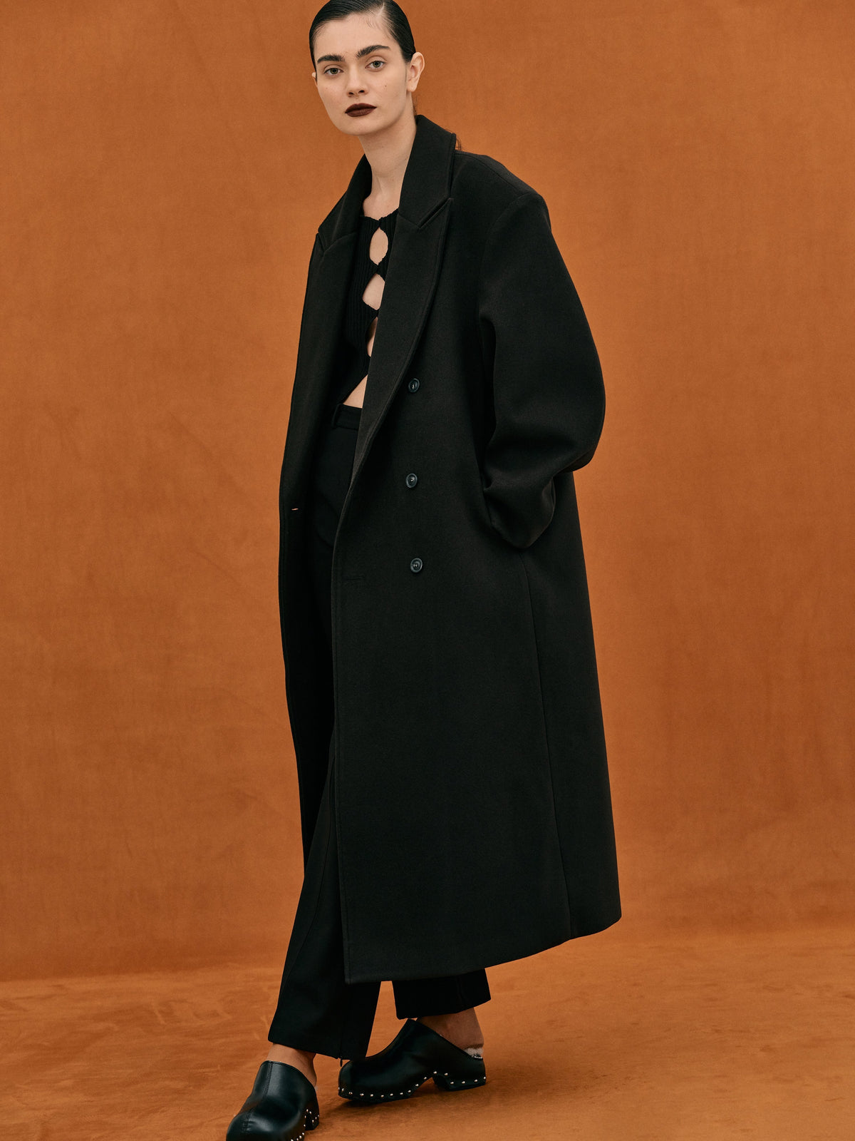 Reign | Oversized Wool Coat | Tailored Drama in Motion