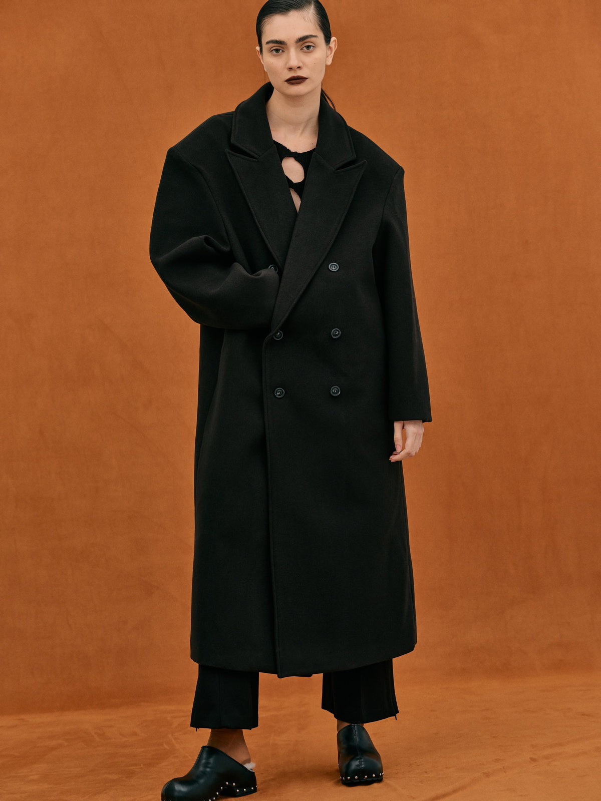 Reign | Oversized Wool Coat | Tailored Drama in Motion