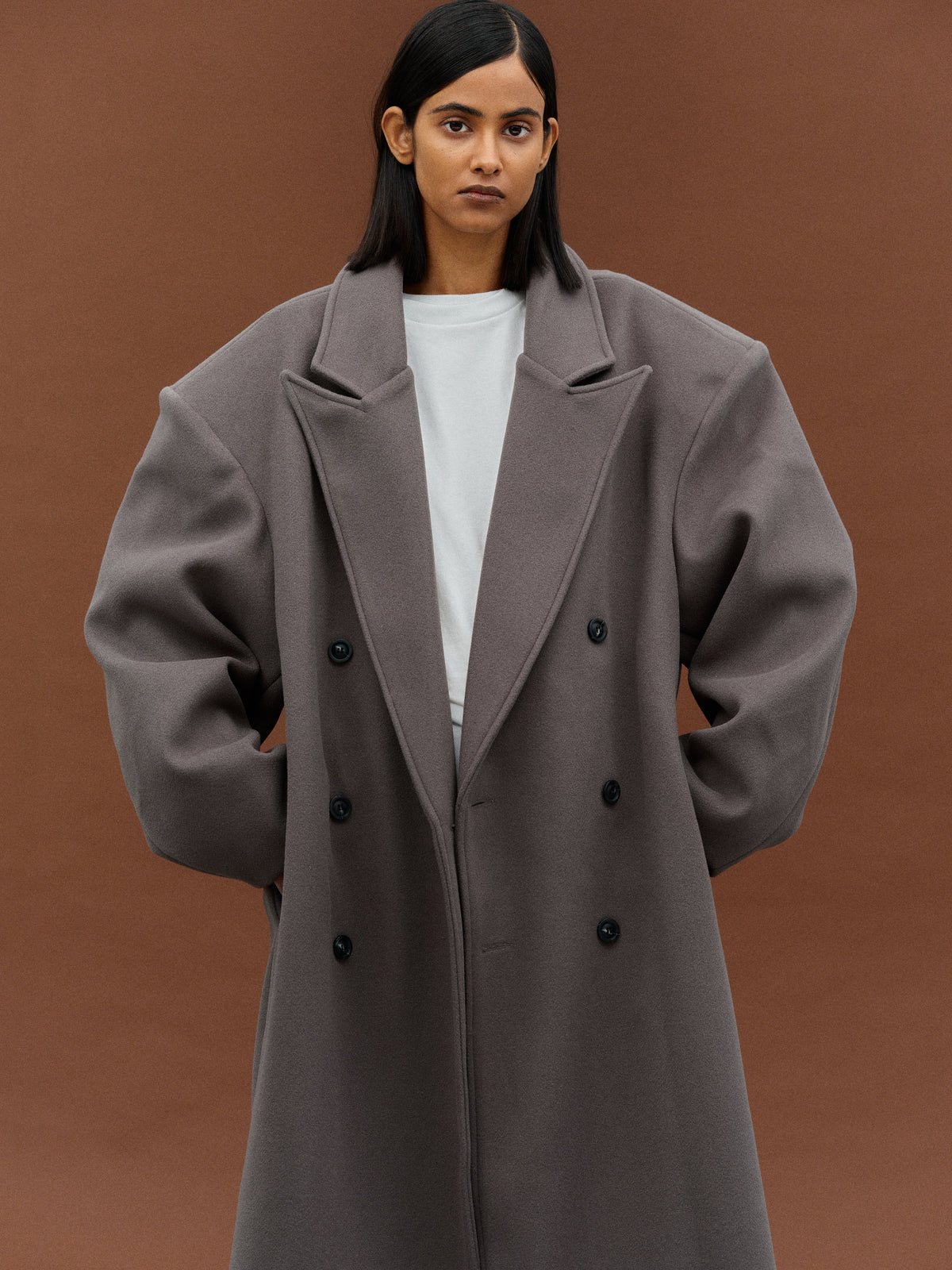 Reign | Oversized Wool Coat | Tailored Drama in Motion