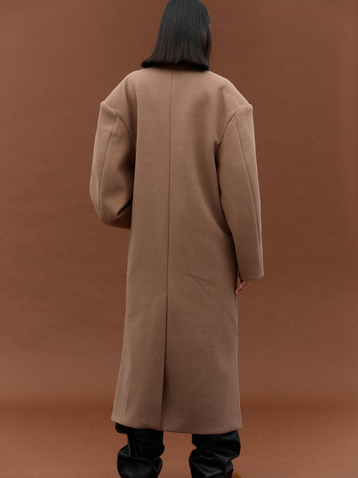 Reign | Oversized Wool Coat | Tailored Drama in Motion